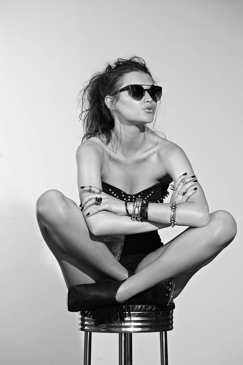 Sassy girls in Los Angeles — step in, relax, and chat live