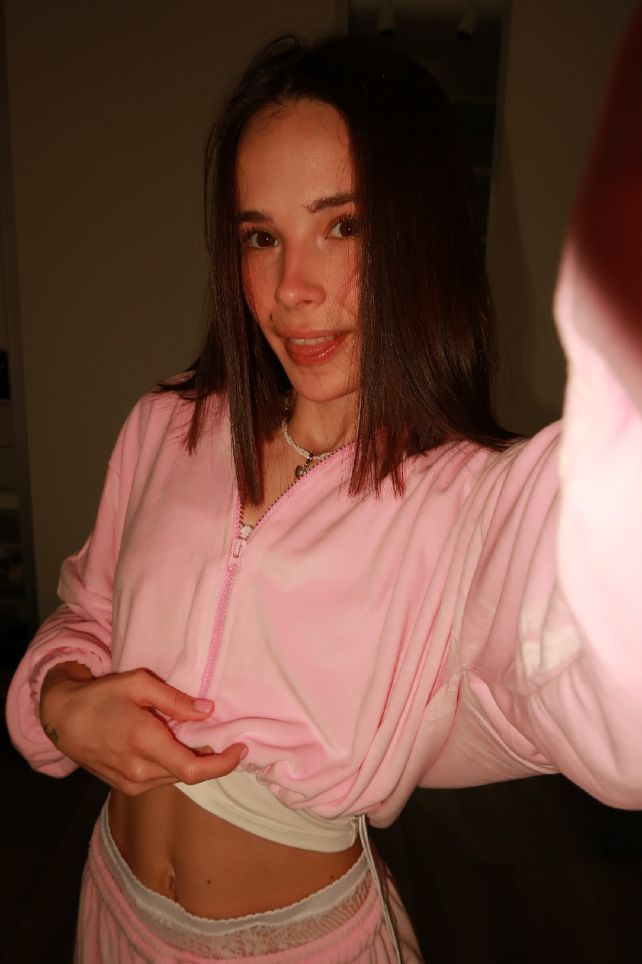 Tina brings the glow — live moments in Los Angeles